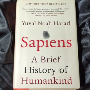 Sapiens first edition Yuval Noah Historical Homosapien History Recounting